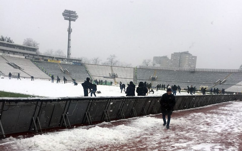 СНЕГ ПОРЕМЕТИО РАСПОРЕД: Партизан померио почетак за сат времена, одложени мечеви на Бањици, Бановом Брду и у Чачку